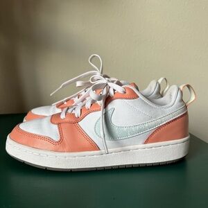 Nike Kids Shoes in White and Peach